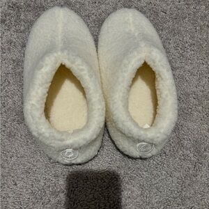 pink slippers